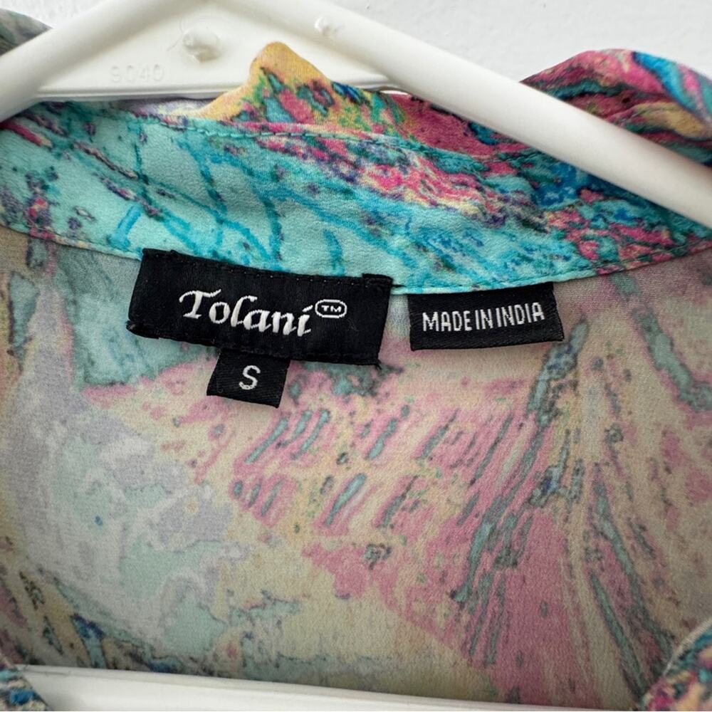 Tolani Multicolor Abstract Print Women's Button Down Blouse Size Small - Picture 7 of 8